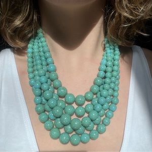 Turquoise bead necklace